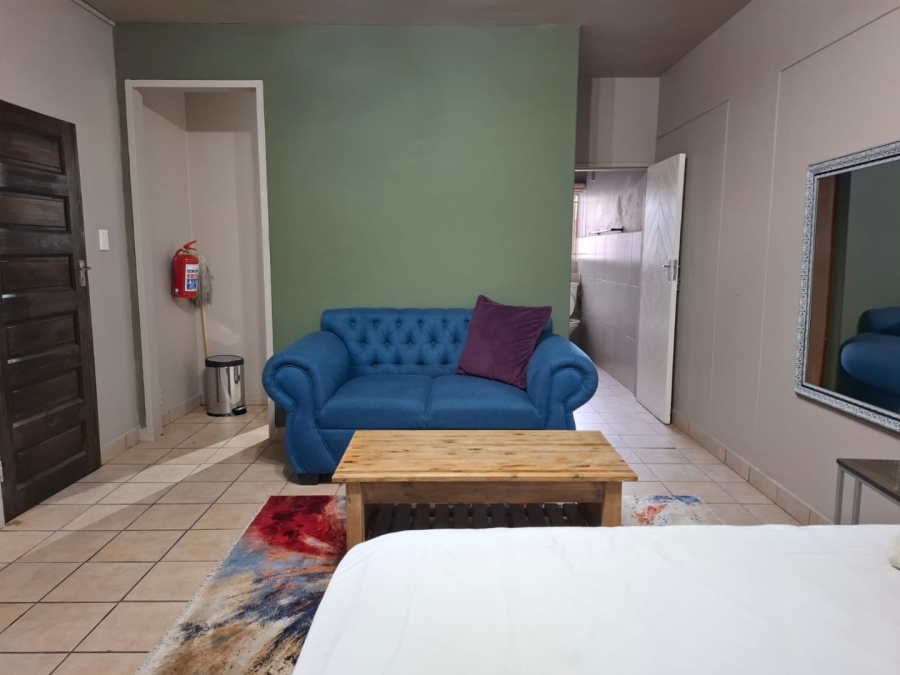 1 Bedroom Property for Sale in Bloemfontein Free State
